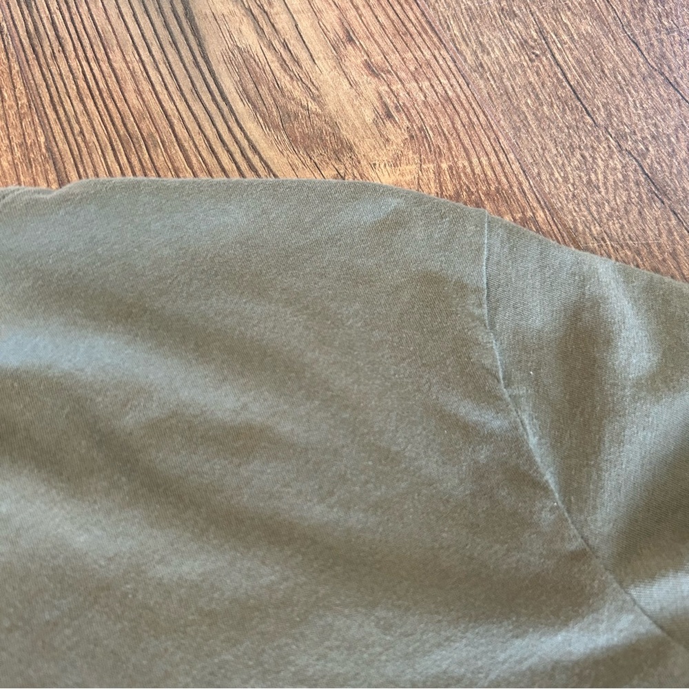 Nike Loose Fit Crop Top T-Shirt Olive Green & White Large - Picture 9 of 9